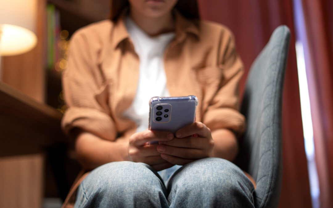 FOMO  – jak wpływa na psychikę i jak sobie z nim radzić?